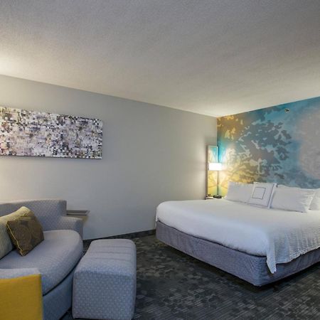 Готель Courtyard Boston Raynham Екстер'єр фото